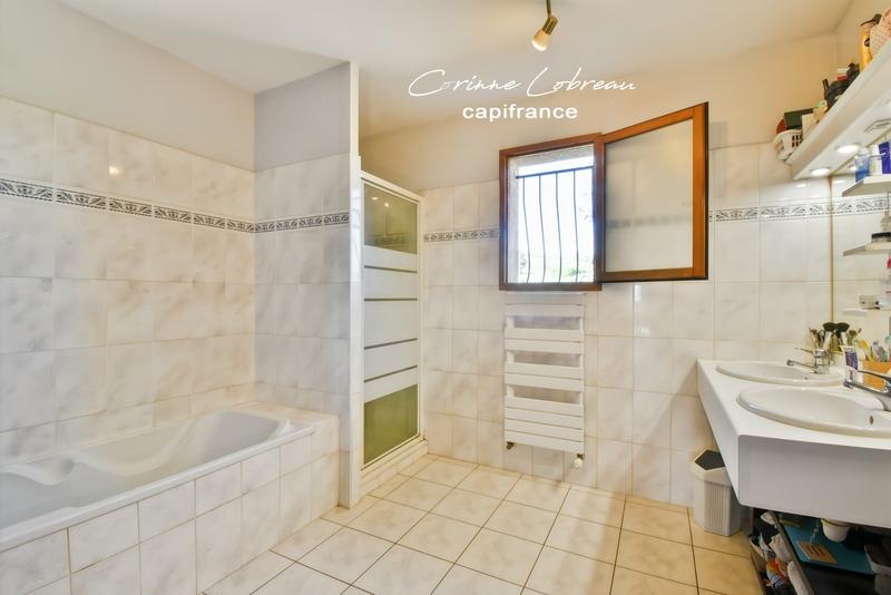 Maison - 123 m² - 6 pièces