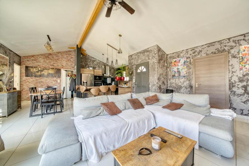 Villa - 144 m² - 7 pièces