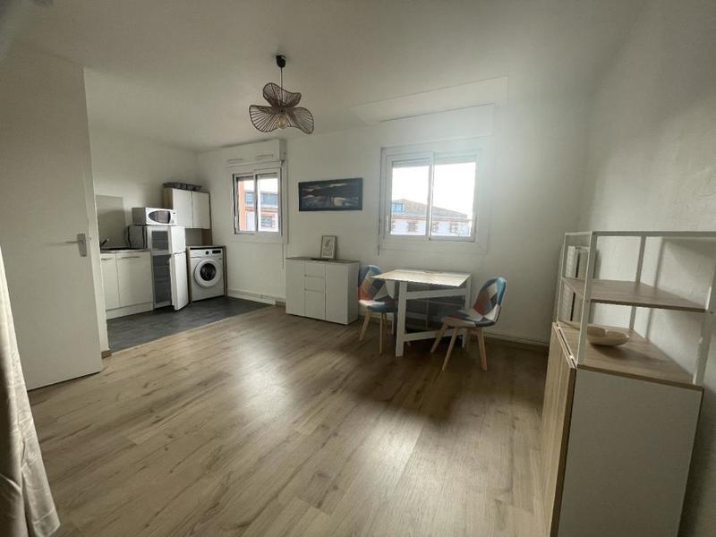 Studio - 30 m² - 1 pièce