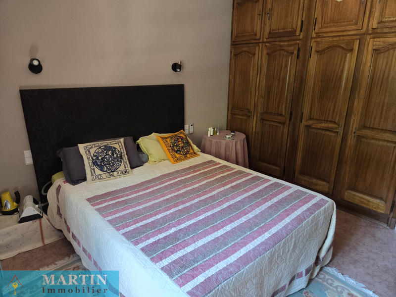 Villa - 185 m² - 9 pièces