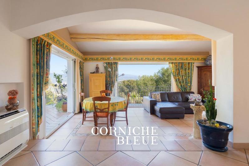 Villa - 180 m² - 4 pièces