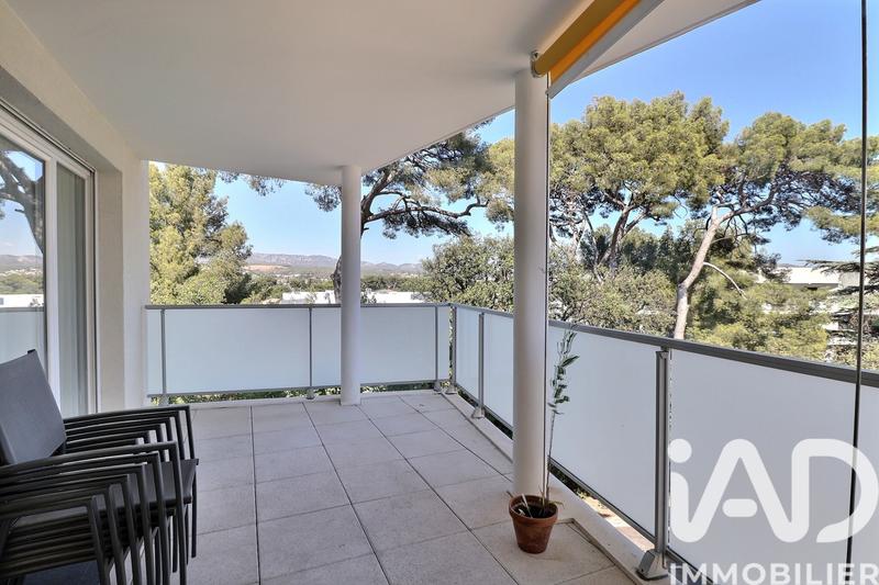 Appartement - 77 m² - 4 pièces