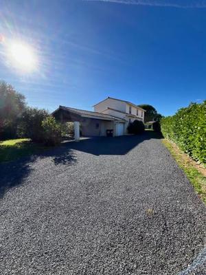 Villa - 210 m² - 11 pièces