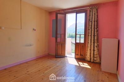 Maison de village - 77 m² - 5 pièces