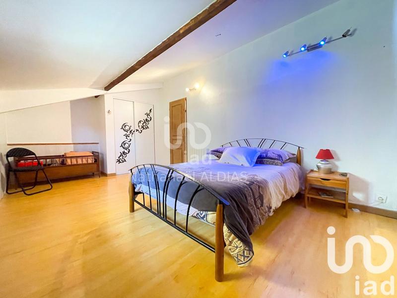 Maison - 731 m² - 15 pièces