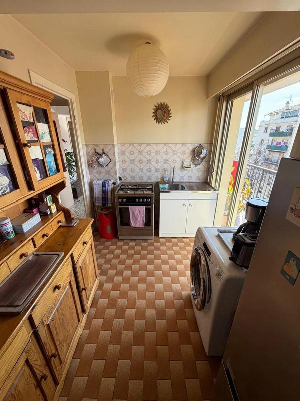 Appartement - 77 m² - 4 pièces