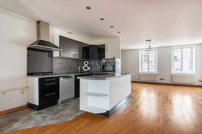 Appartement - 109 m² - 6 pièces