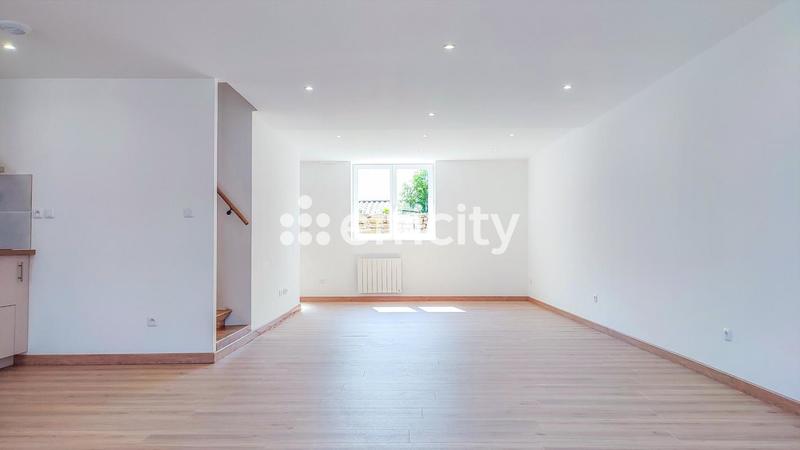 Maison - 107 m² - 4 pièces