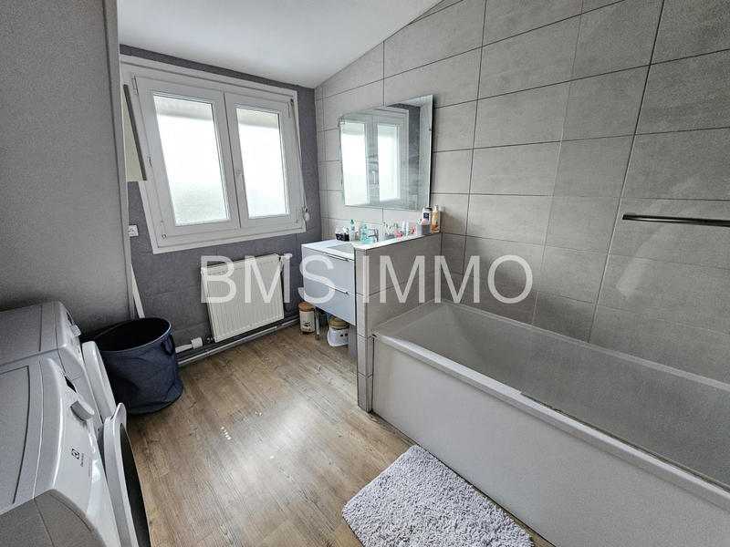 Maison - 85 m² - 4 pièces