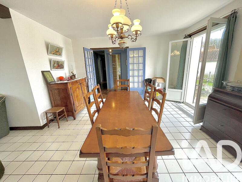 Maison - 111 m² - 6 pièces