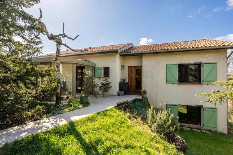 Maison - 145 m² - 6 pièces