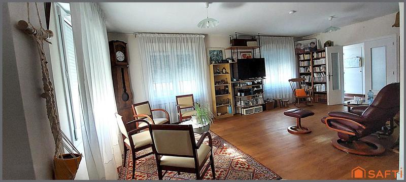 Maison - 204 m² - 7 pièces