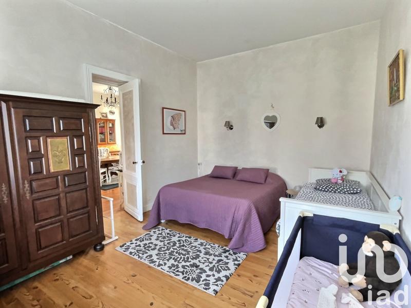 Maison - 200 m² - 9 pièces