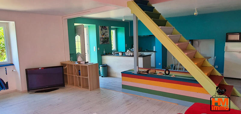 Maison - 215 m² - 7 pièces