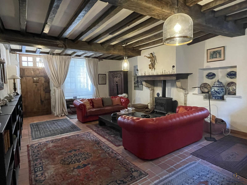 Maison - 231 m² - 6 pièces