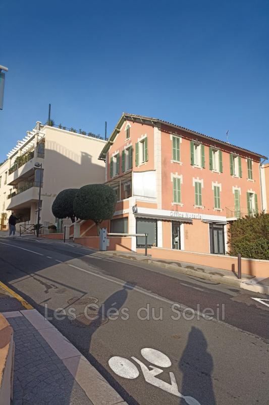 Bureau - 71 m² - 5 pièces