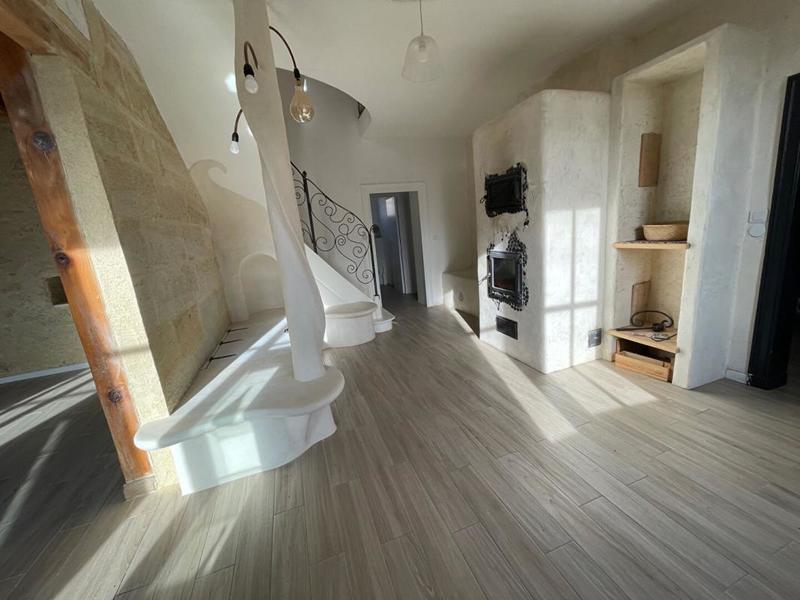 Maison - 169 m² - 5 pièces