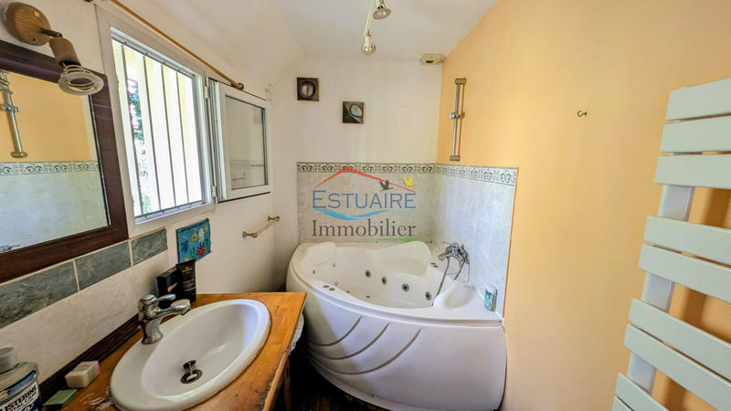 Maison traditionnelle - 110 m² - 5 pièces