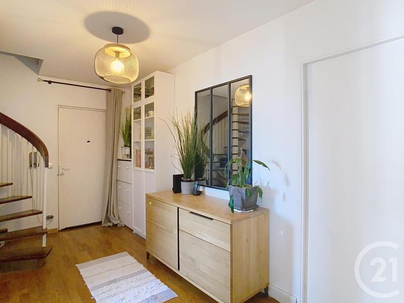 Duplex - 90 m² - 4 pièces