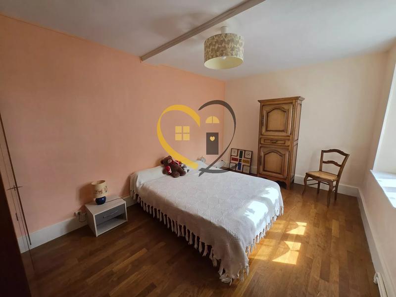 Maison - 170 m² - 6 pièces