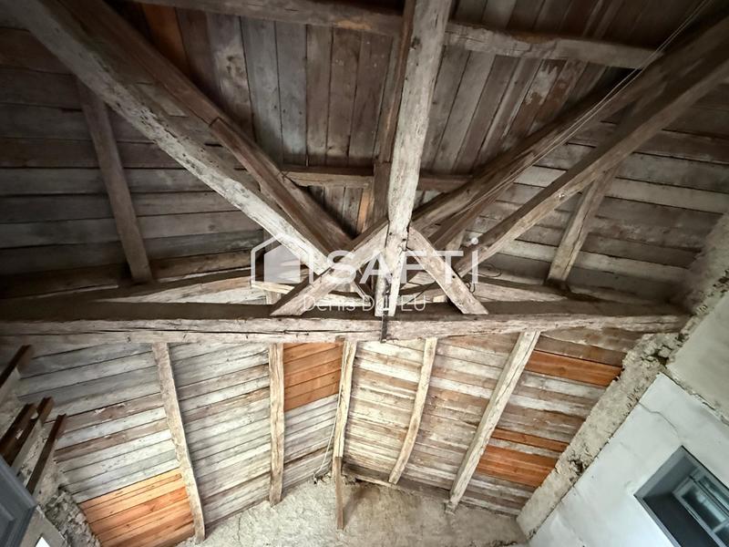 Maison - 210 m² - 8 pièces