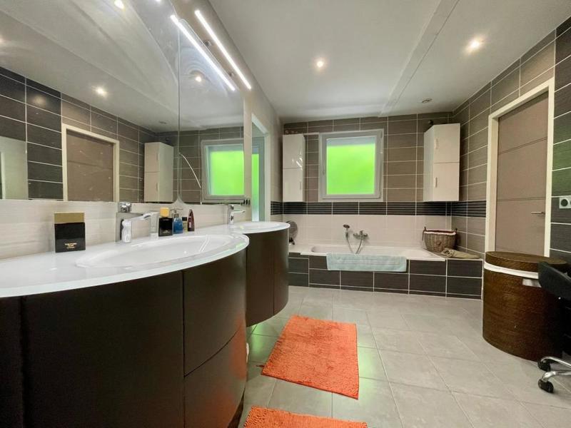 Maison - 156 m² - 6 pièces