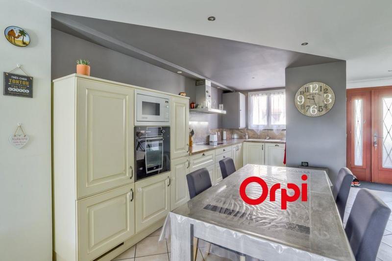 Maison - 102 m² - 5 pièces