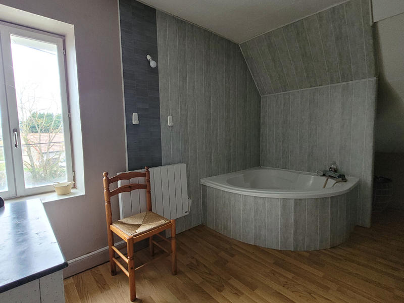 Maison - 166 m² - 8 pièces