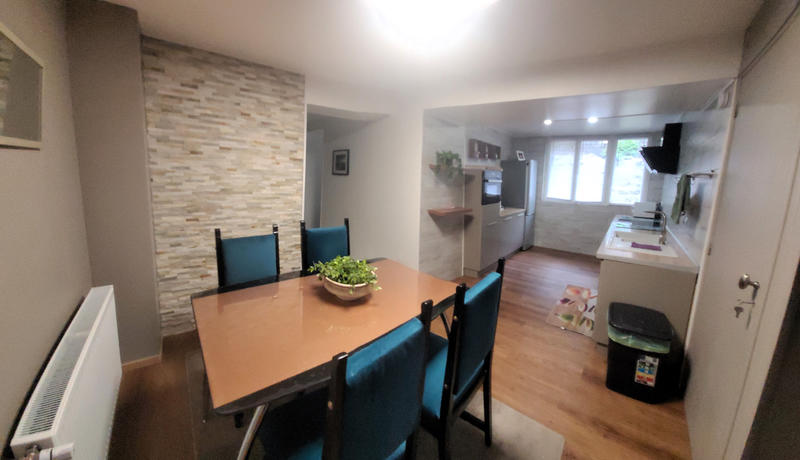 Propriété - 310 m² - 12 pièces
