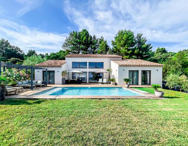 Maison - 190 m² - 8 pièces