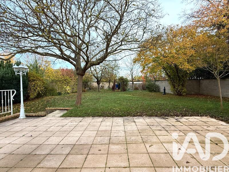 Maison - 185 m² - 8 pièces