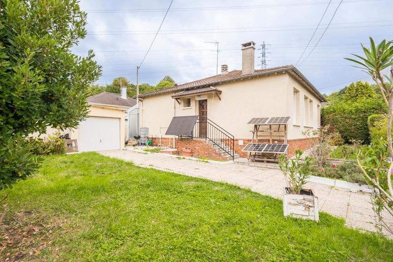 Maison - 98 m² - 5 pièces