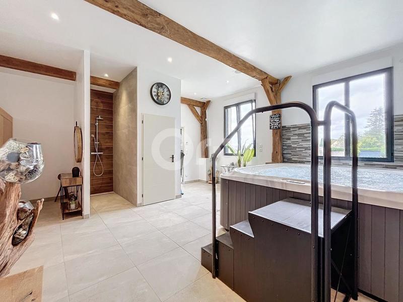 Maison - 236 m² - 7 pièces