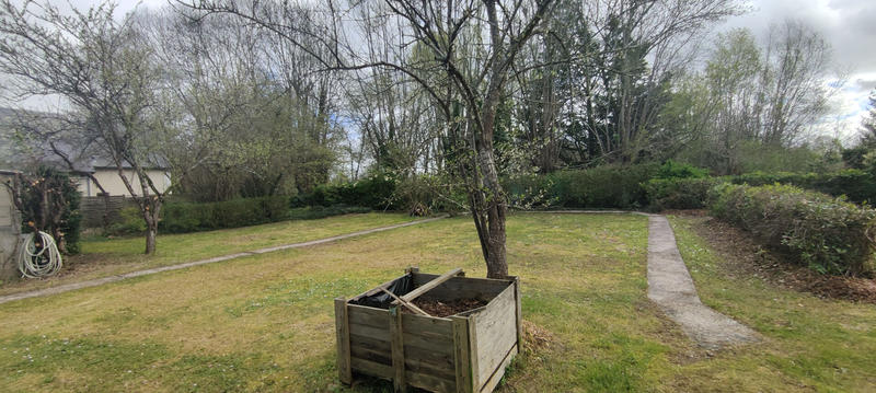 Maison - 213 m² - 8 pièces