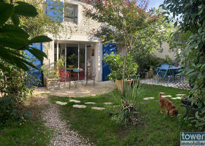 Maison - 180 m² - 6 pièces
