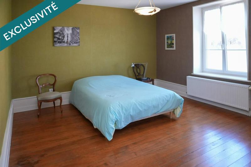 Maison - 335 m² - 11 pièces