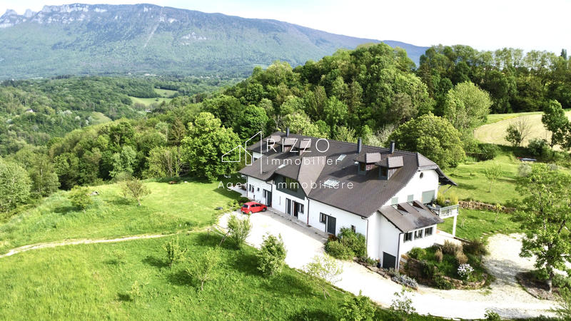 Ferme - 673 m² - 13 pièces