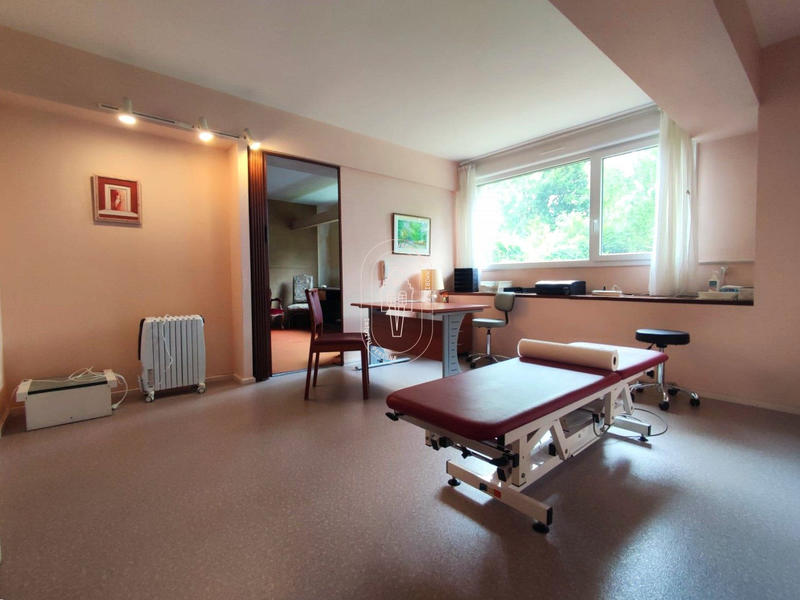 Local d'activités - 108 m²