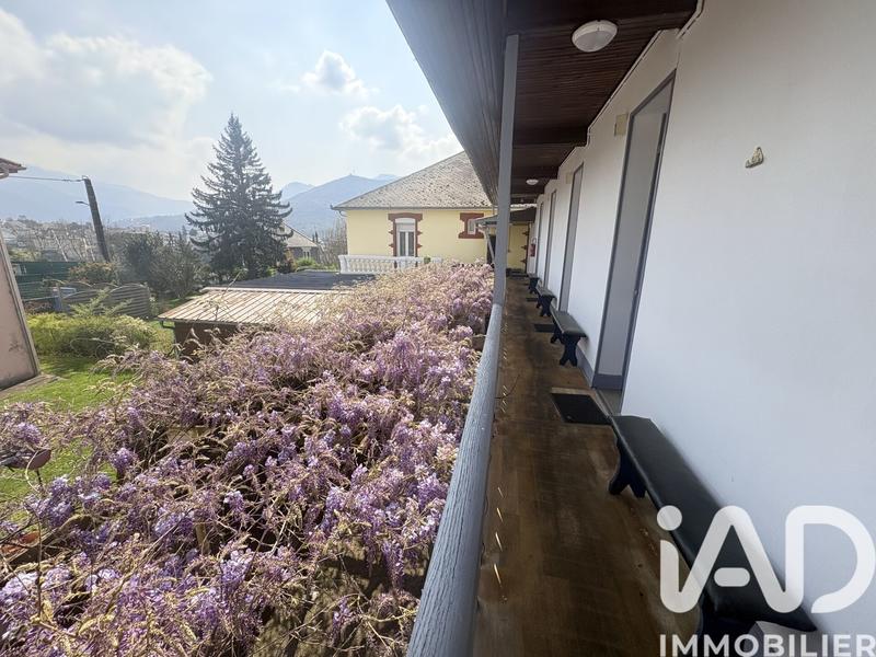 Maison - 450 m² - 16 pièces