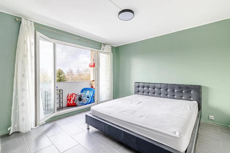 Appartement - 80 m² - 4 pièces