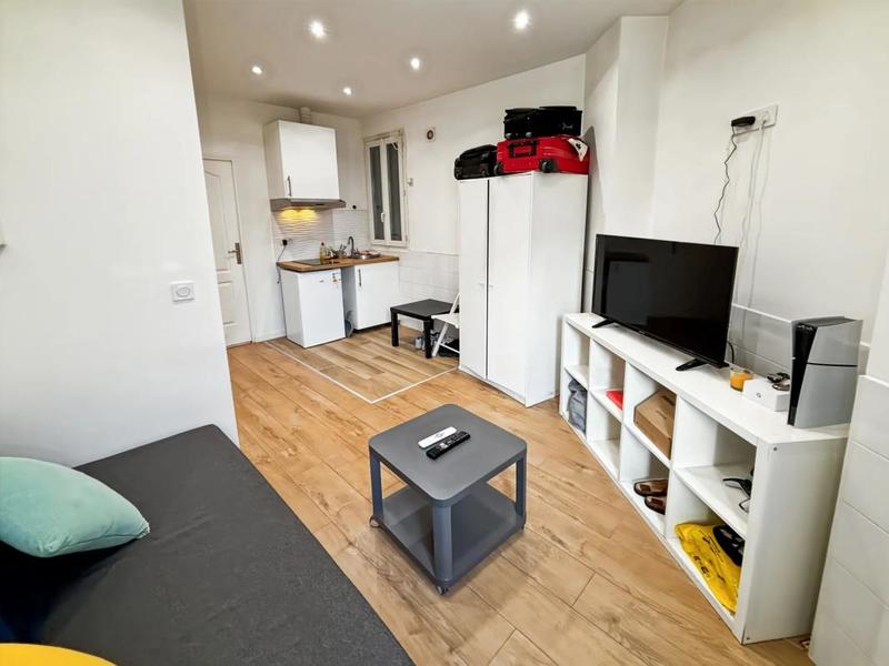 Studio - 17 m² - 2 pièces