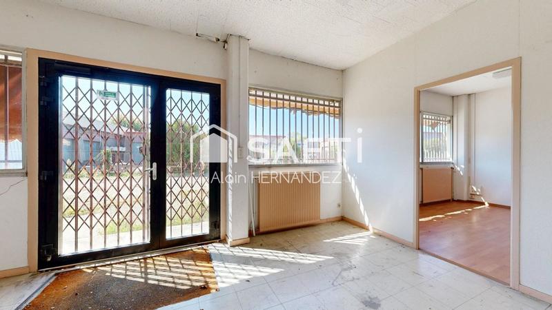 Local commercial - 1 120 m² - 2 pièces