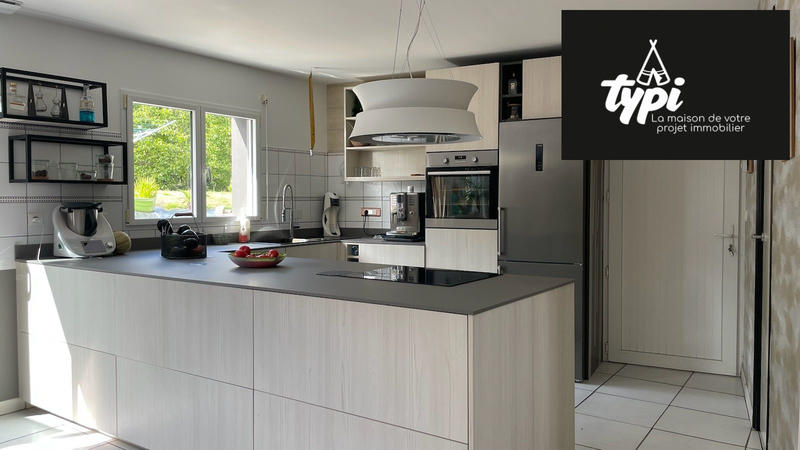 Maison - 180 m² - 7 pièces