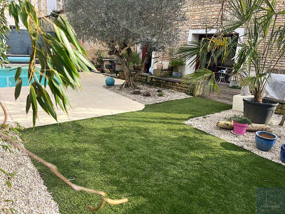 Maison - 260 m² - 7 pièces