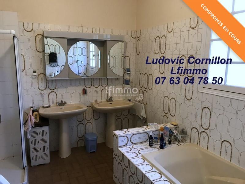 Maison - 207 m² - 11 pièces