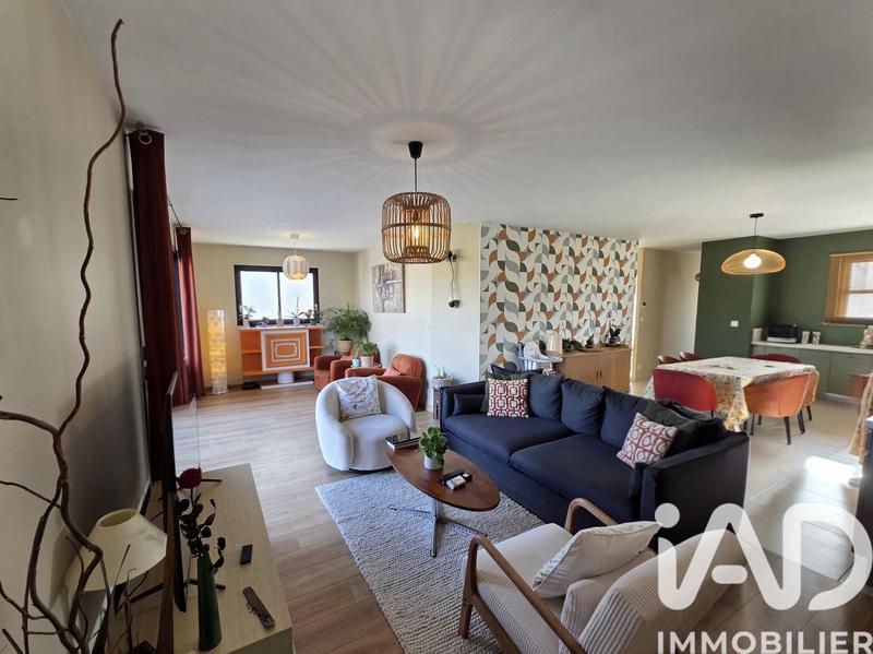 Maison - 95 m² - 4 pièces