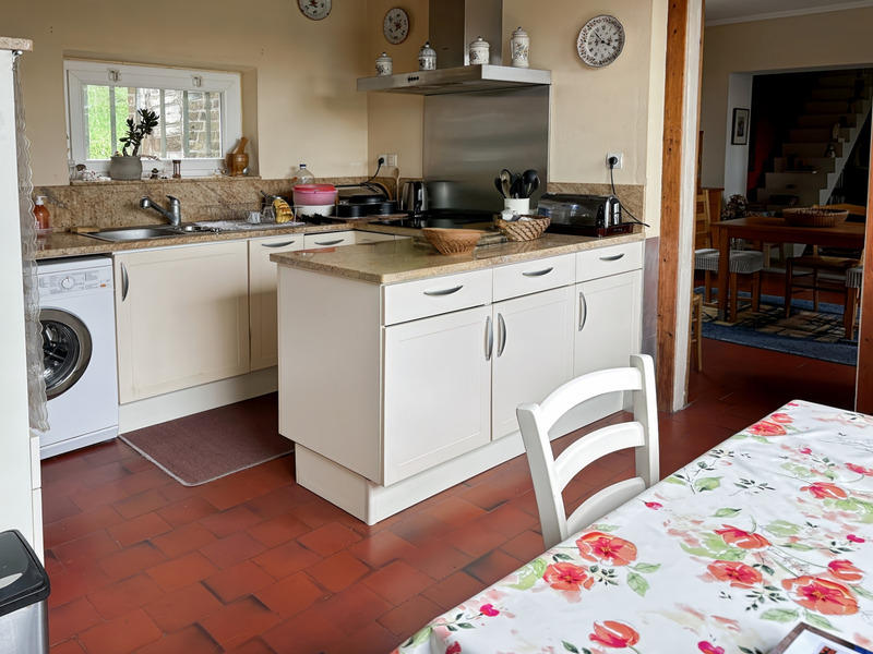 Maison - 140 m² - 5 pièces