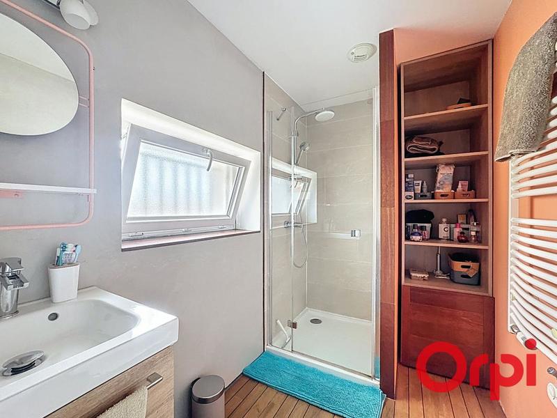 Maison - 189 m² - 7 pièces