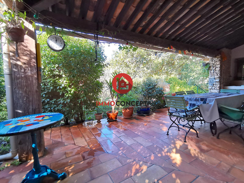 Mas - 268 m² - 9 pièces