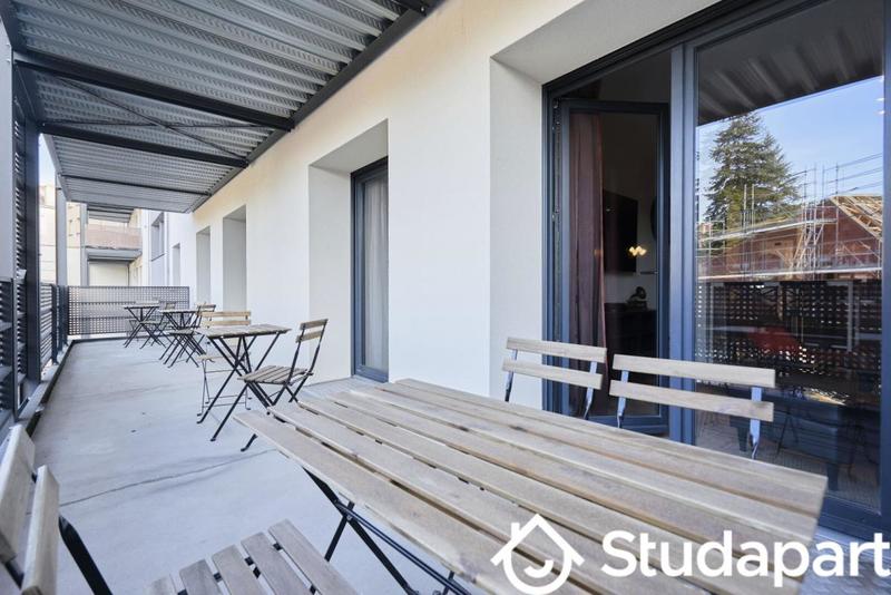 Chambre - 13 m² - 1 pièce